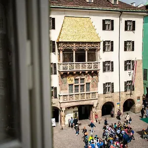 https://apartments-golden-roof.innsbruckaustriahotels.com